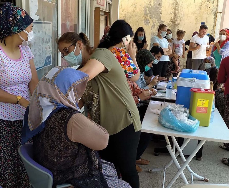 Köylerde aşı istasyonları kuruldu